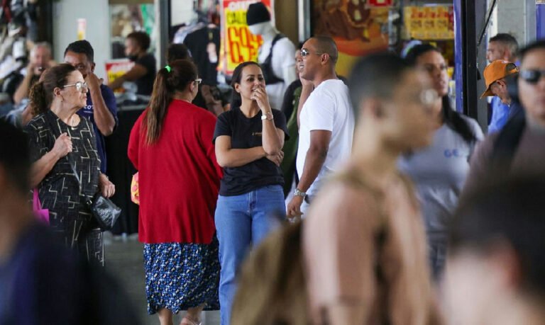 Grupo de economistas cria projeto Vida em Conta para priorizar bem-estar social no Brasil