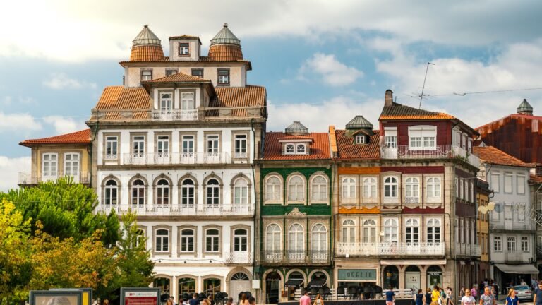 Largo da Ordem: o papel do setor histórico na preservação da memória urbana