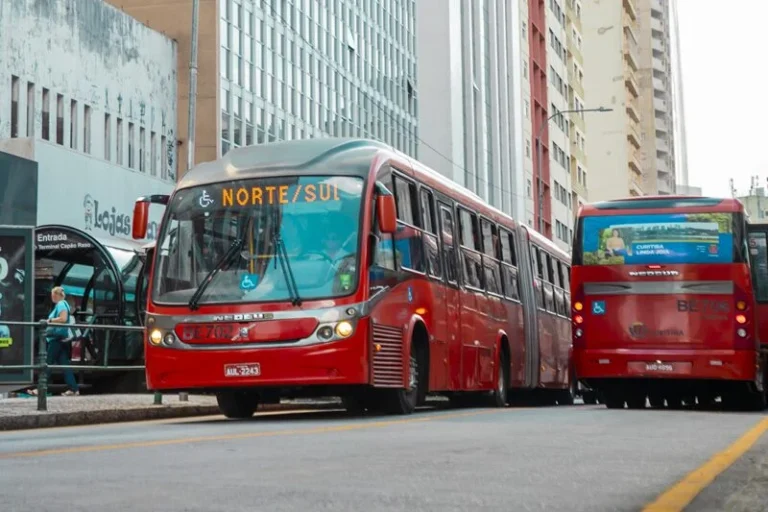 Nova concessão do transporte coletivo de Curitiba promete modernização e maior controle
