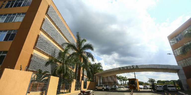 Anvisa ordena recolhimento de produtos falsificados e proíbe venda de itens irregulares