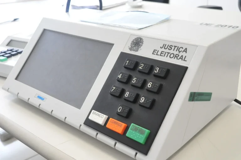 Eleições 2026: brasileiros no exterior iniciam votação neste sábado