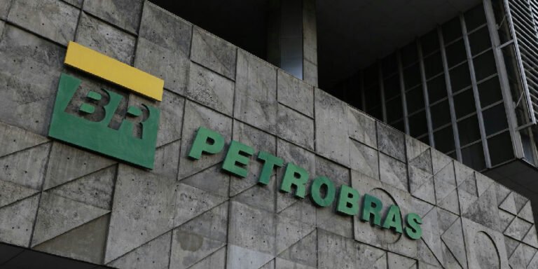 Petrobras alcança valor de R$ 700 bilhões com nova descoberta na Foz do Amazonas sob disputa judicial