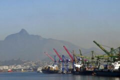 Projeção de superávit comercial para 2026 é revisada para US$ 84,4 bilhões
