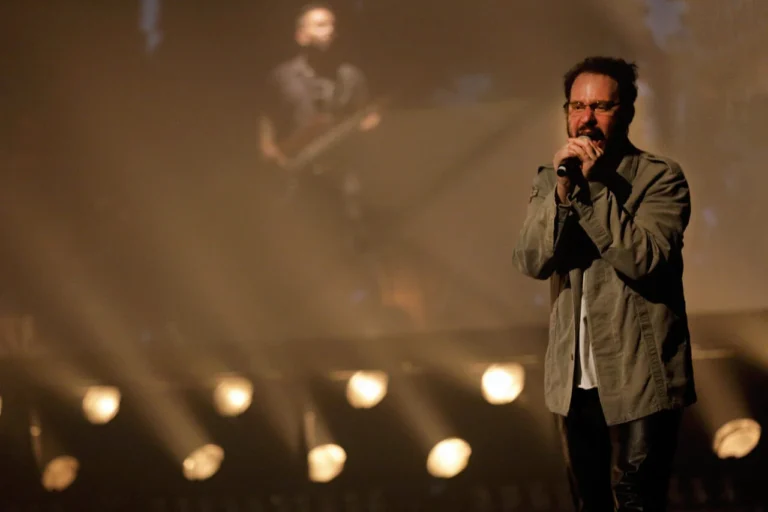 Renato Russo – o Musical traz trajetória do ícone do rock ao palco do Teatro Guaíra